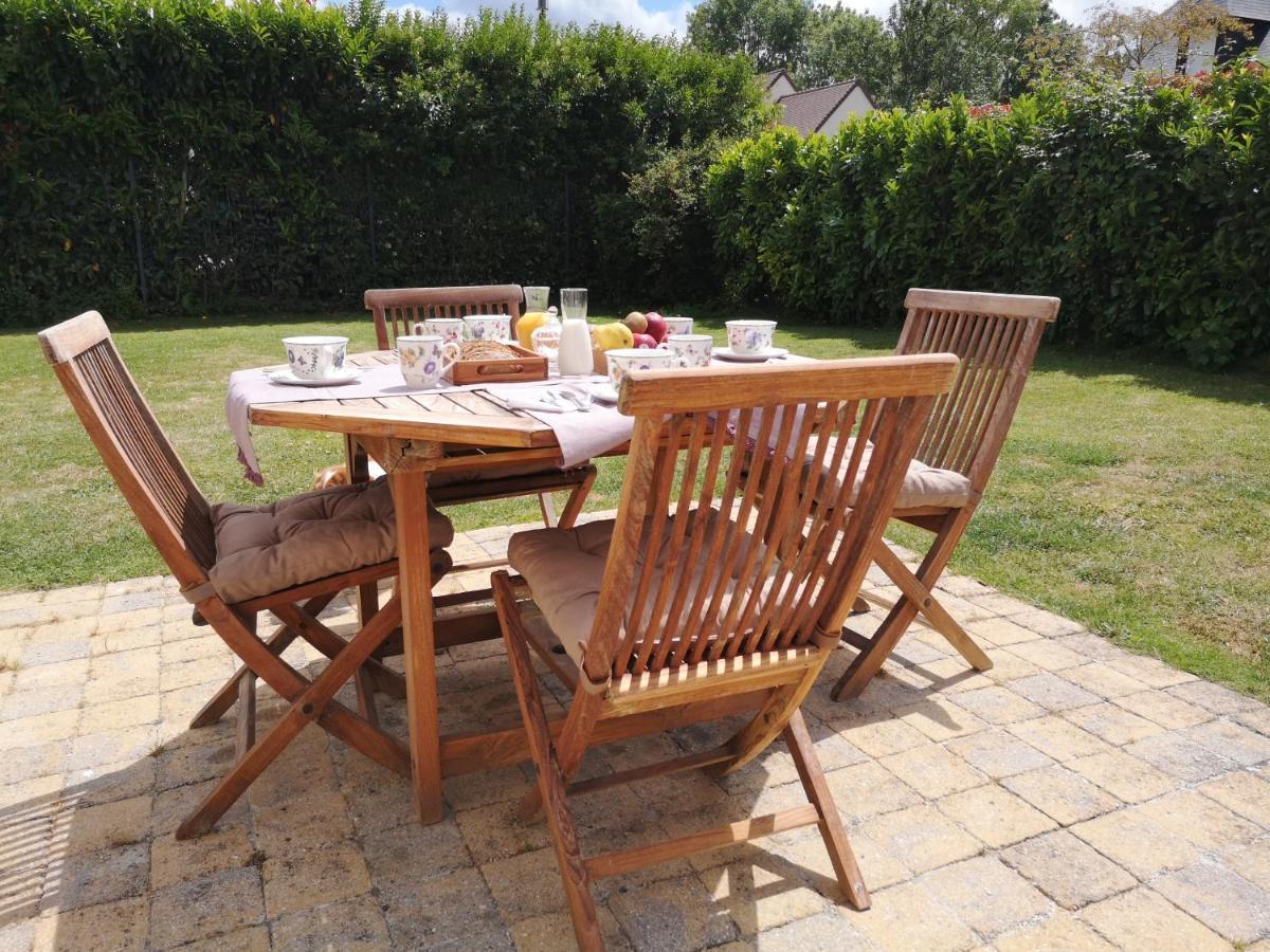 Du Cote De Chez Swann 1 Bed and Breakfast Trouville-sur-mer Exteriör bild