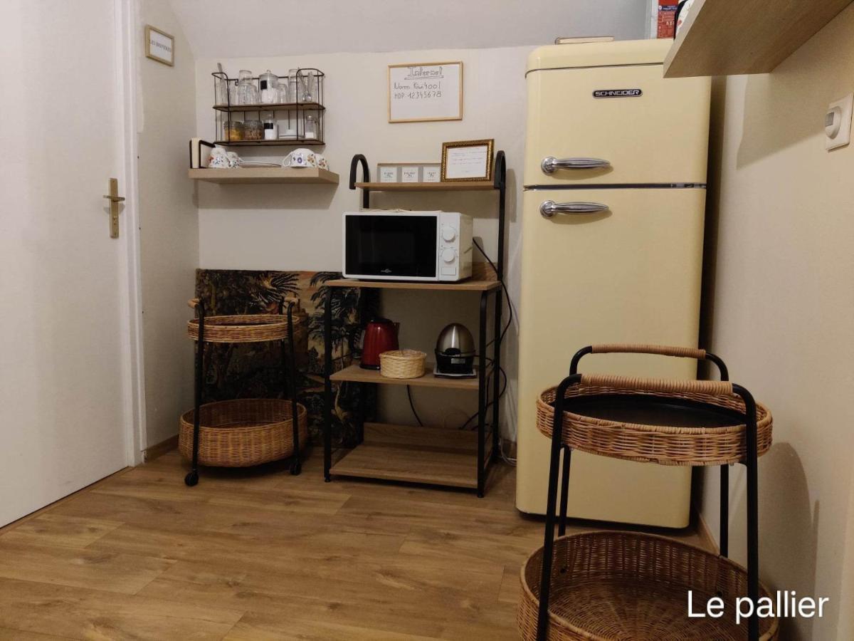 Du Cote De Chez Swann 1 Bed and Breakfast Trouville-sur-mer Exteriör bild