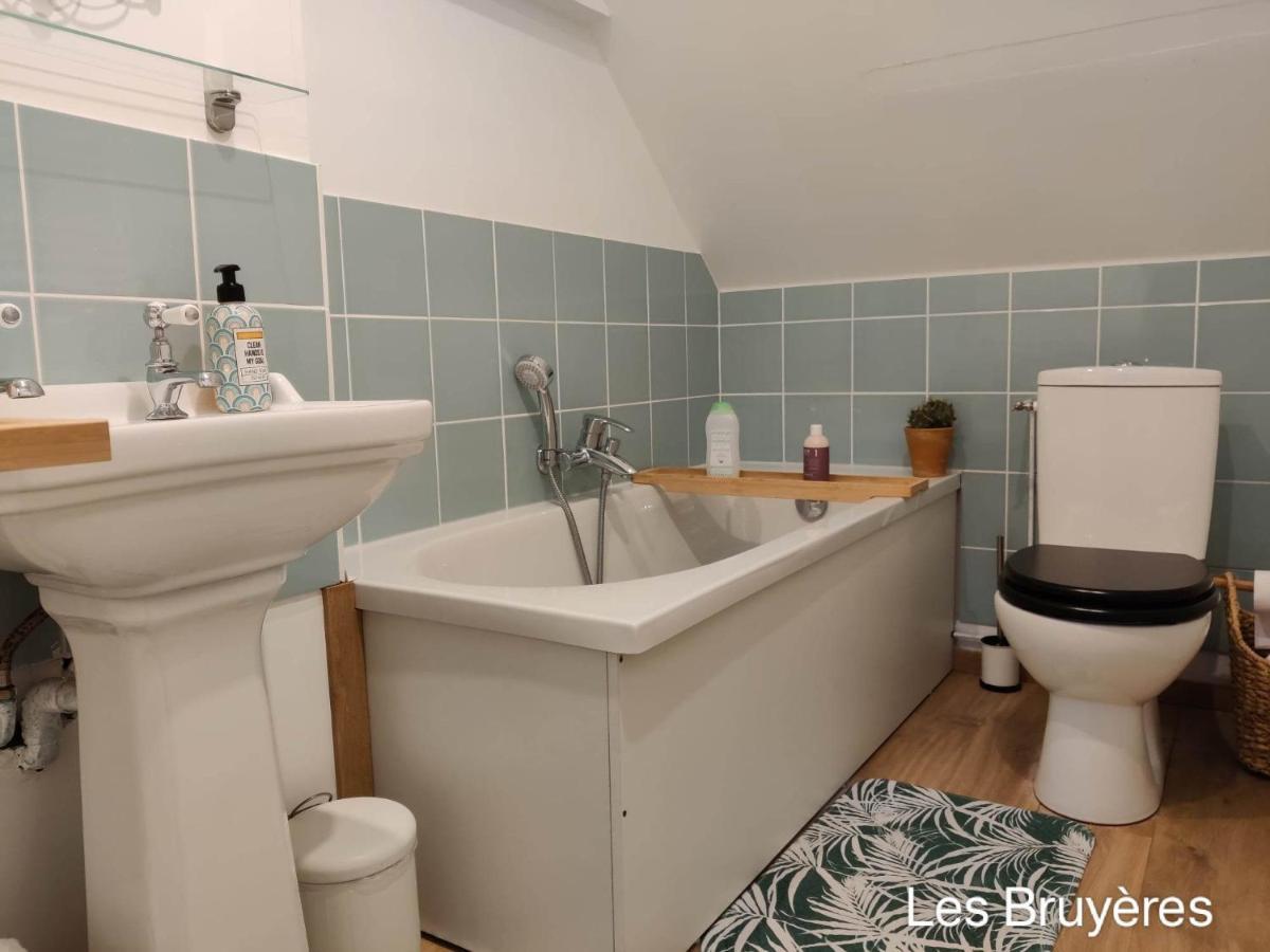 Du Cote De Chez Swann 1 Bed and Breakfast Trouville-sur-mer Exteriör bild