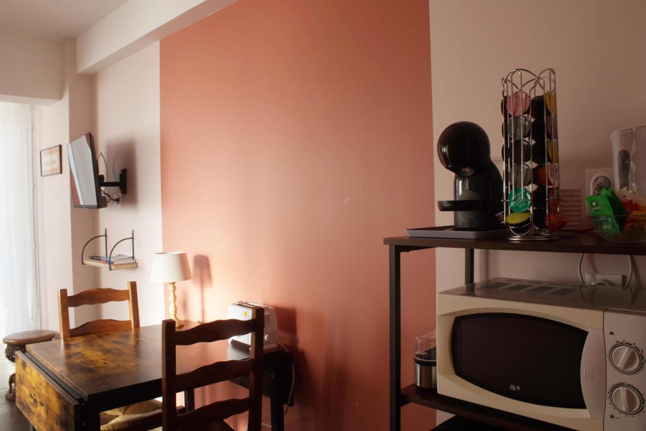 Du Cote De Chez Swann 1 Bed and Breakfast Trouville-sur-mer Exteriör bild